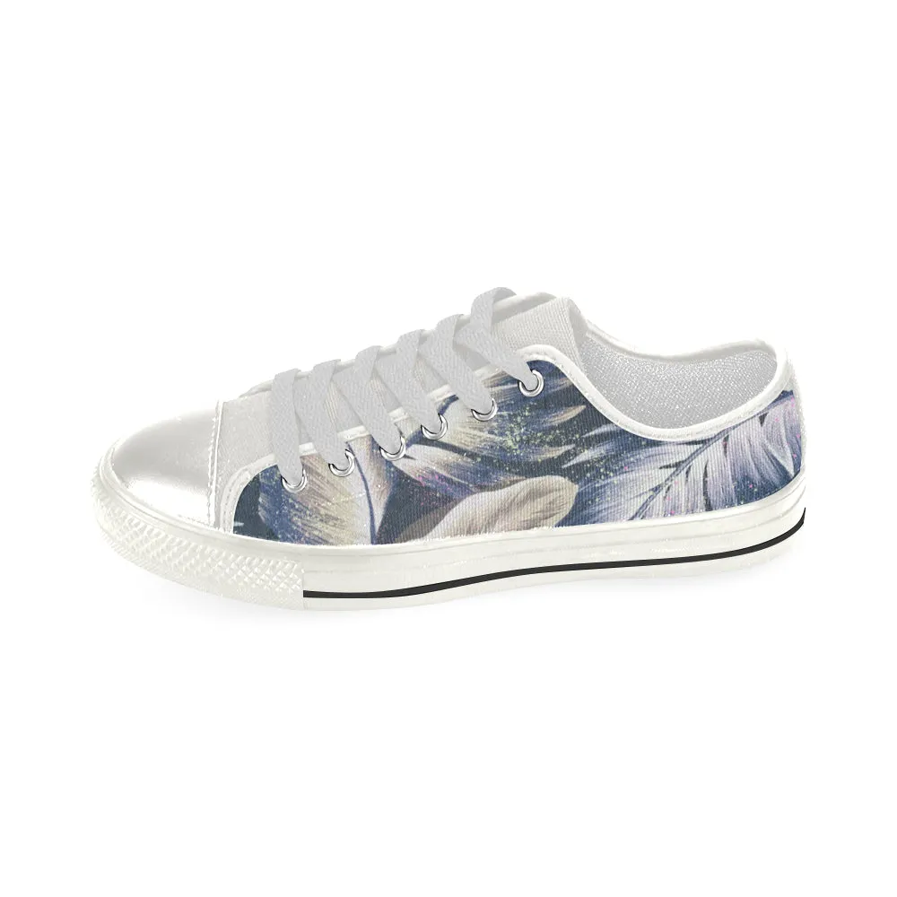 Leaves 1 Aquila Low Rise Women's Shoes up to size 12