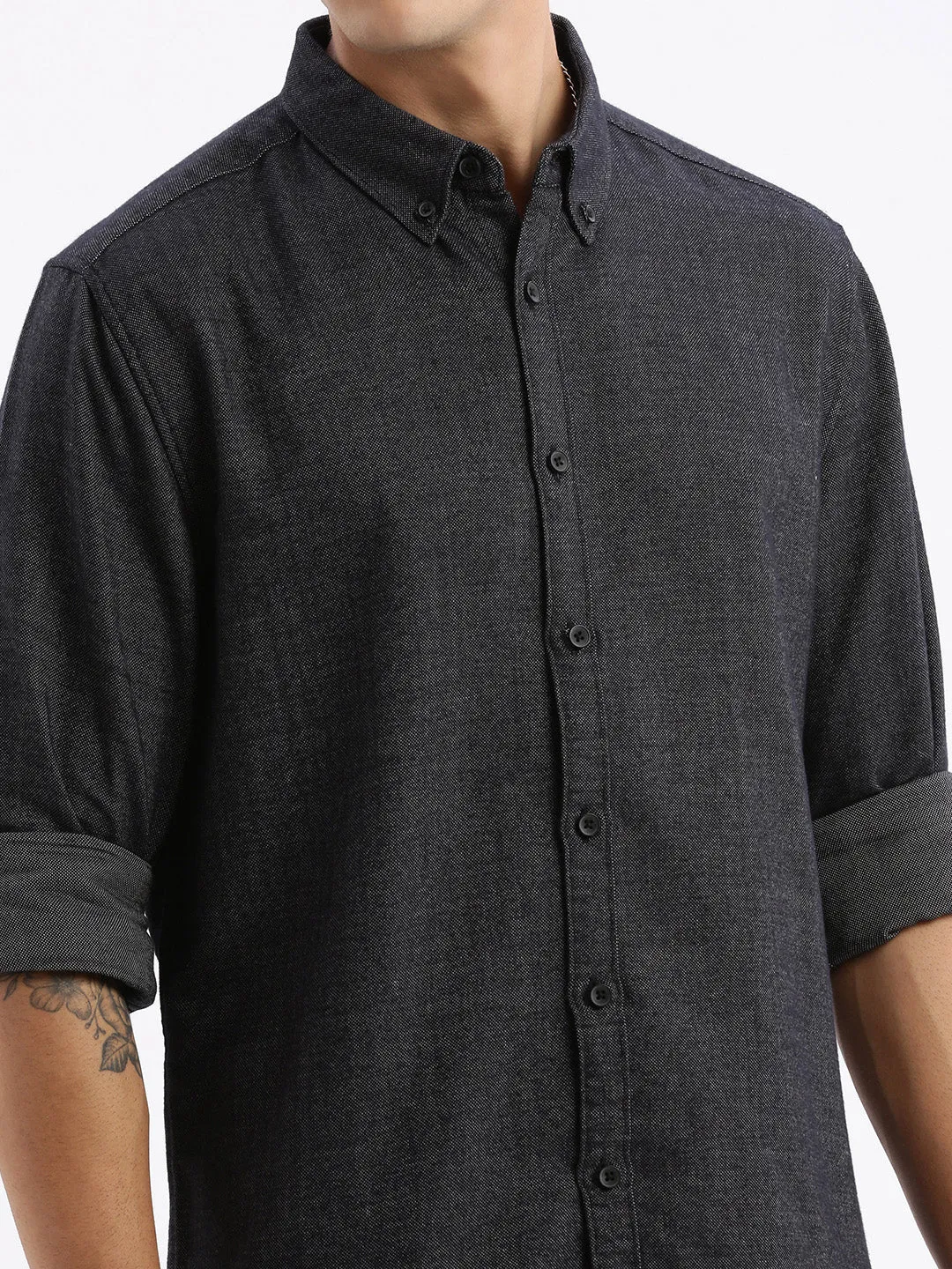 Men Black Standard Slim Fit Button Down Collar Cotton Casual Shirt