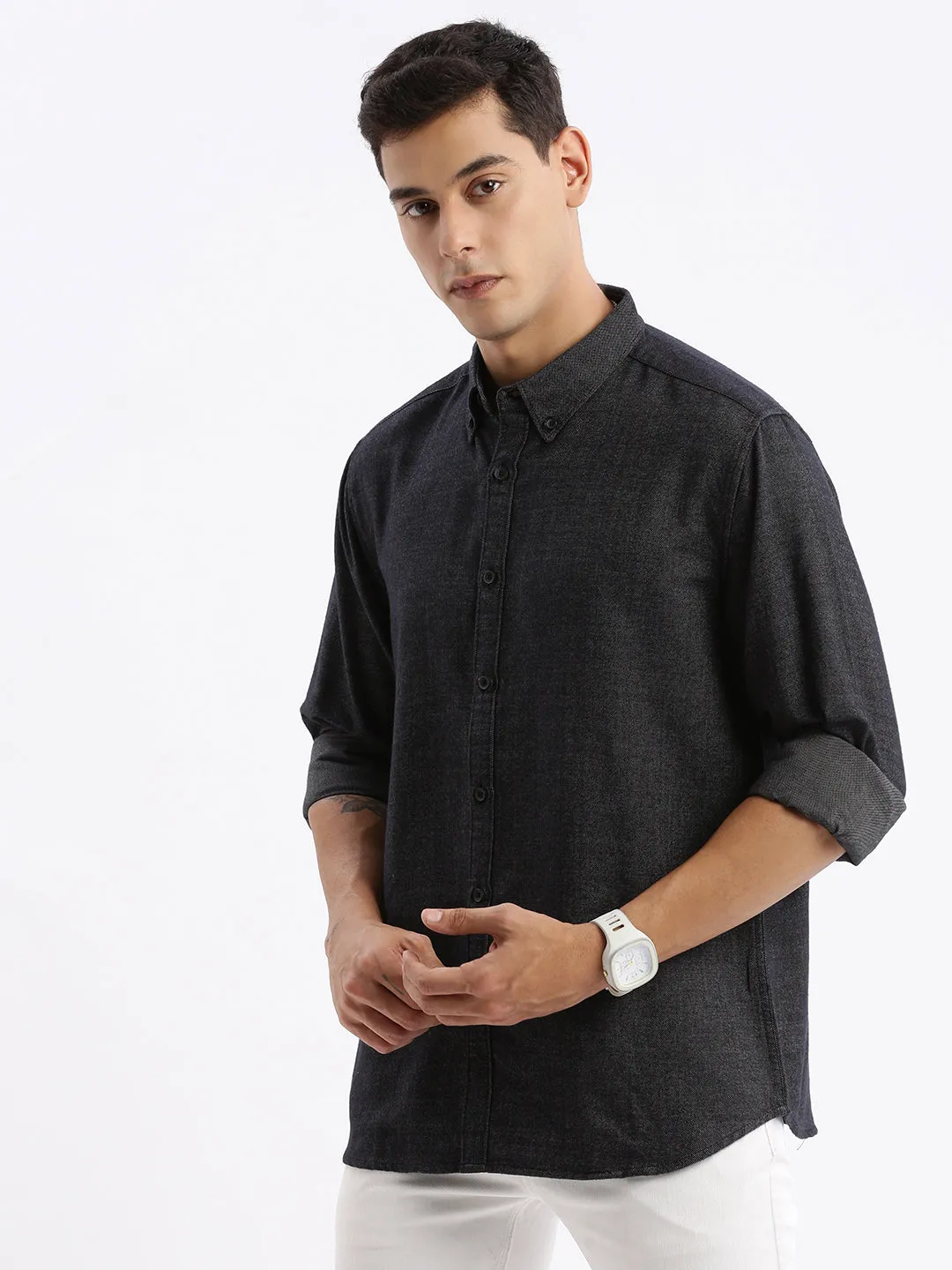 Men Black Standard Slim Fit Button Down Collar Cotton Casual Shirt