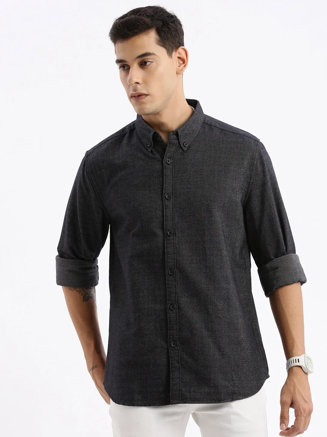 Men Black Standard Slim Fit Button Down Collar Cotton Casual Shirt