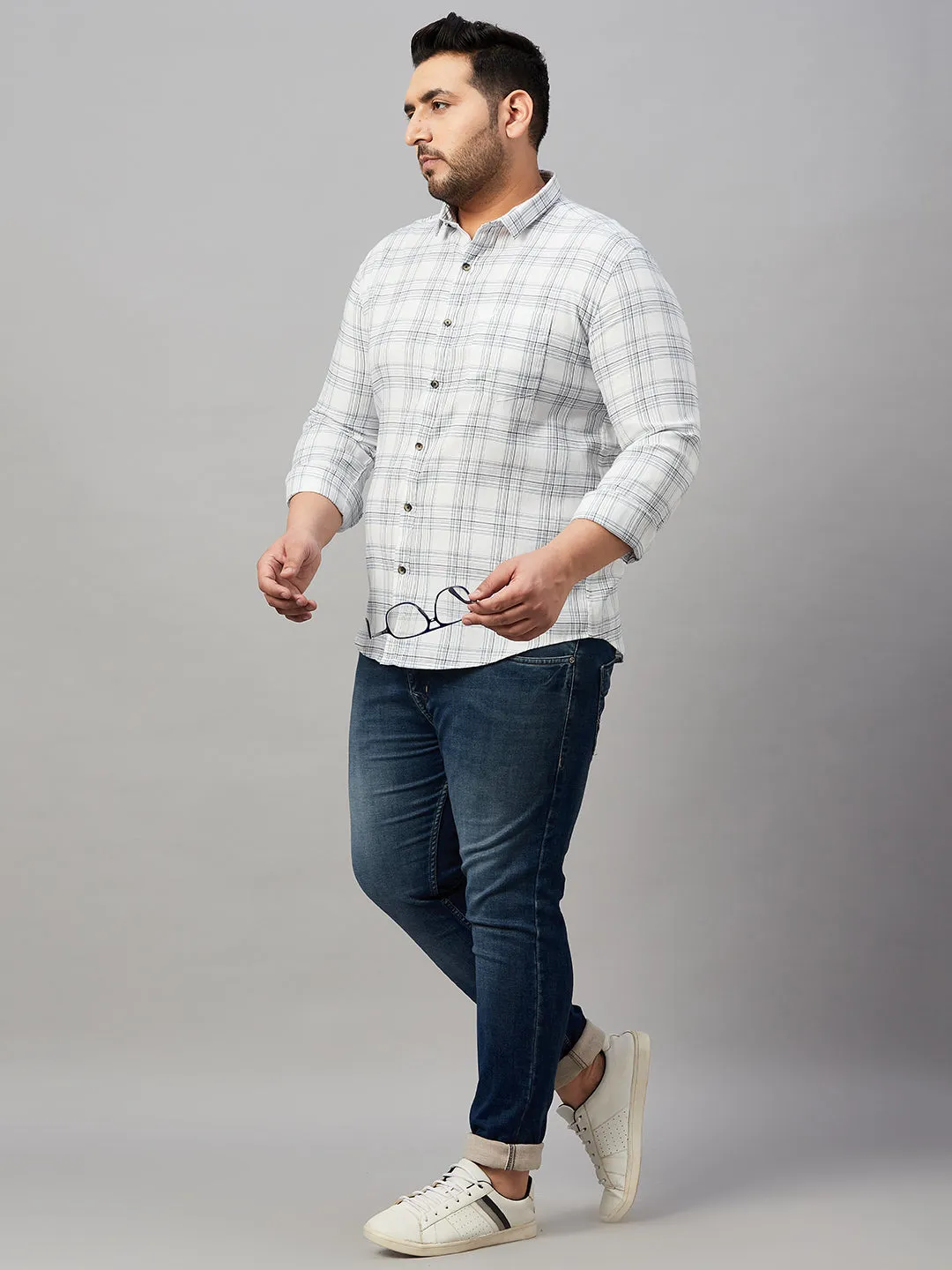 Men Checked White Casual Shirt