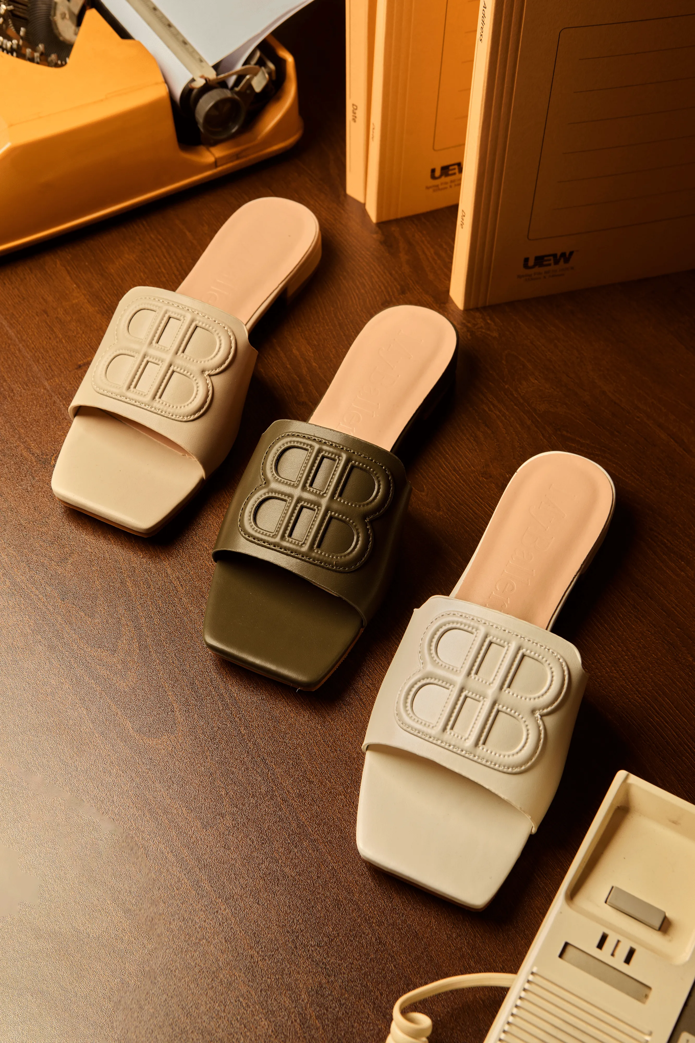 Michelle Comfy Sandals In White